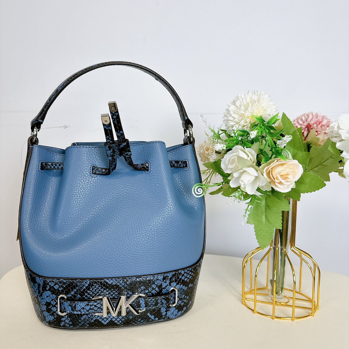 Leather Reed Kors 35S4S6RM6U IN Messenger DENIM Bucket Michael Medium Crossbody Belted