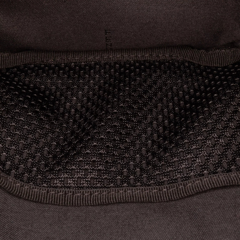 Grace Knit Vitello Neoprene Pre-Owned Bag Black Fabric FF Pocket Unisex Fendi (Good) Authenticated Perforated Belt