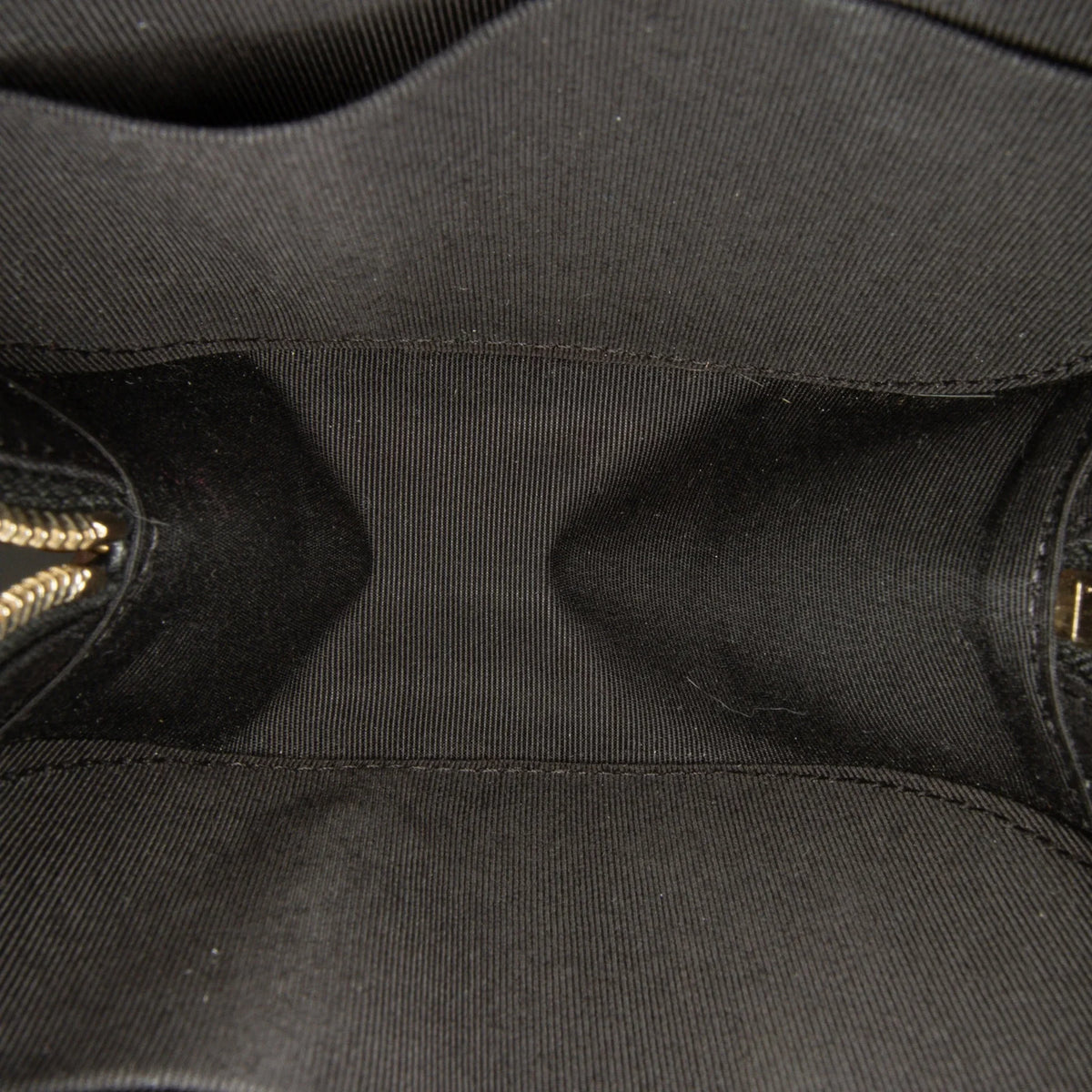 Unisex Leather Black Round Charms Bag Lucky Authenticated Lambskin (Good) Crossbody Pre-Owned
