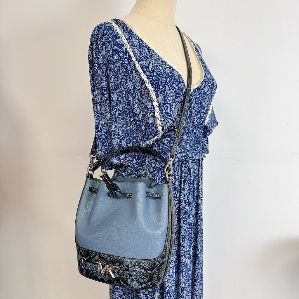 Leather Reed Kors 35S4S6RM6U IN Messenger DENIM Bucket Michael Medium Crossbody Belted