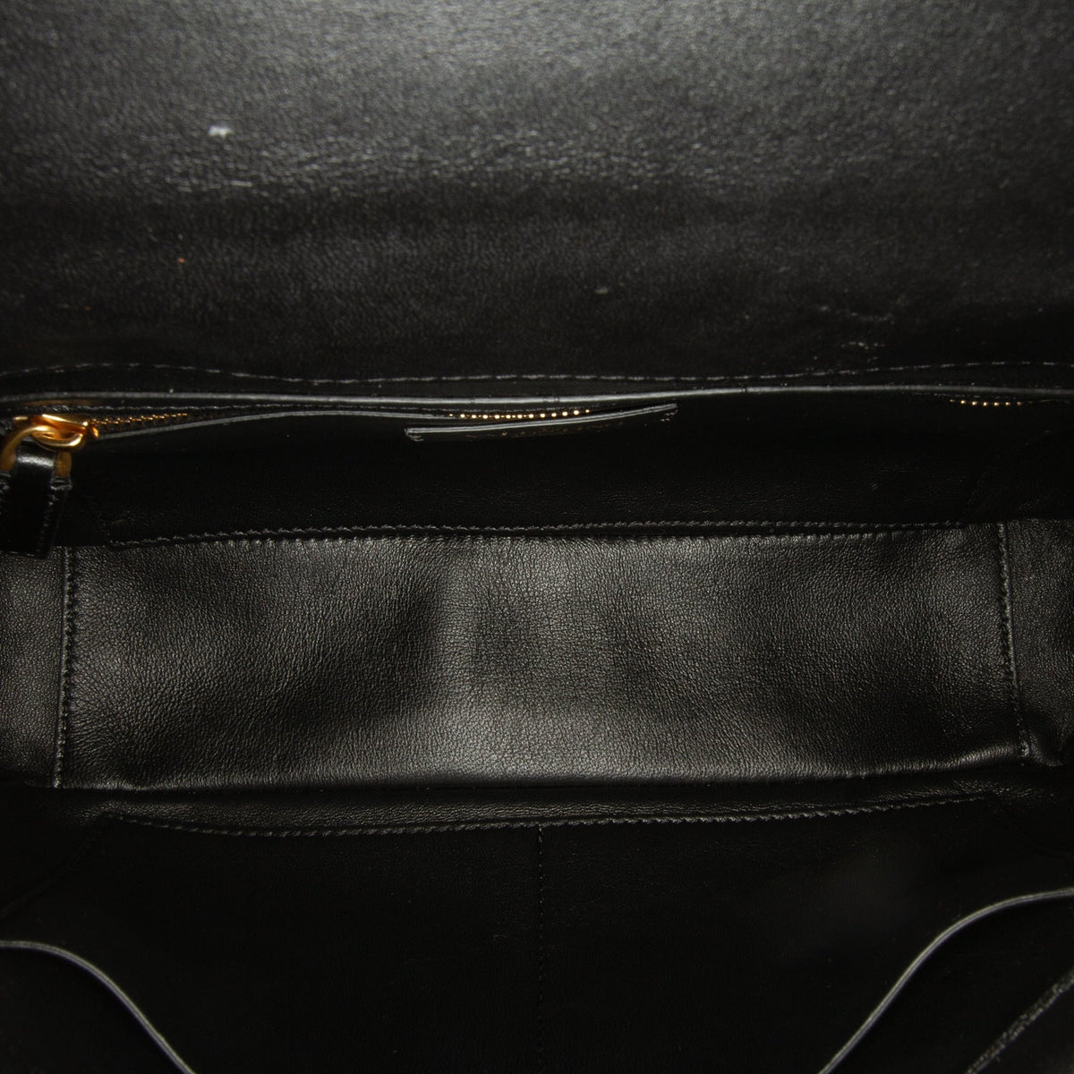 Roman Pre-Owned Authenticated Satchel Calf Stud Leather Black Unisex (Good) Medium Valentino